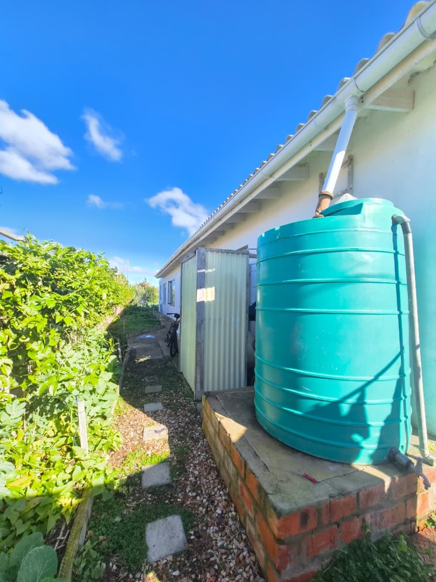 6 Bedroom Property for Sale in Stilbaai Wes Western Cape